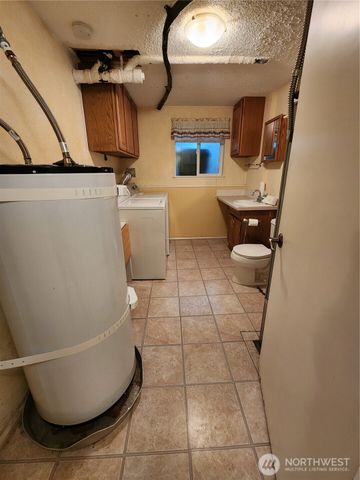 714 Pasadena Avenue, Fircrest, WA 98466