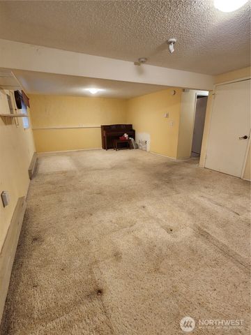 714 Pasadena Avenue, Fircrest, WA 98466