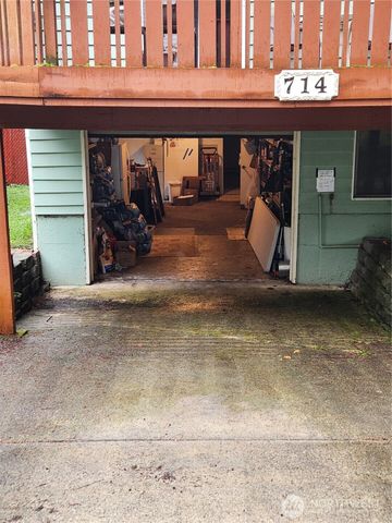 714 Pasadena Avenue, Fircrest, WA 98466