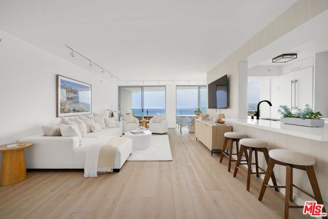 201 Ocean Avenue 509P, Santa Monica, CA 90402