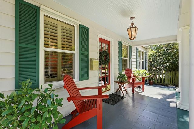 1325 24TH AVENUE N, St Petersburg, FL 33704