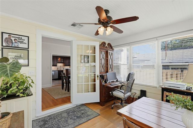 1325 24TH AVENUE N, St Petersburg, FL 33704