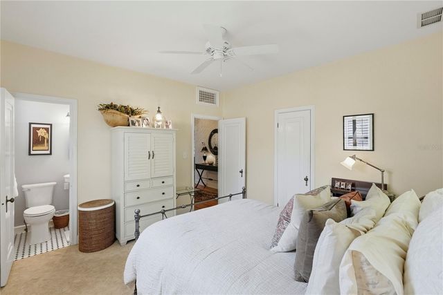 1325 24TH AVENUE N, St Petersburg, FL 33704