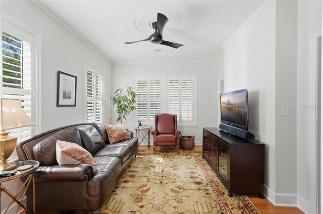 1325 24TH AVENUE N, St Petersburg, FL 33704