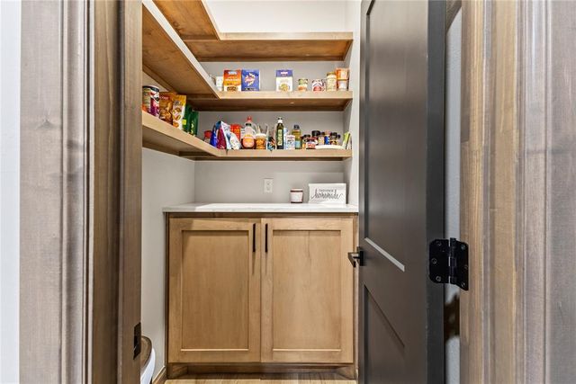 201 Carlow Way, Yukon, OK 73099
