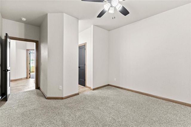 201 Carlow Way, Yukon, OK 73099