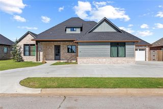 201 Carlow Way, Yukon, OK 73099