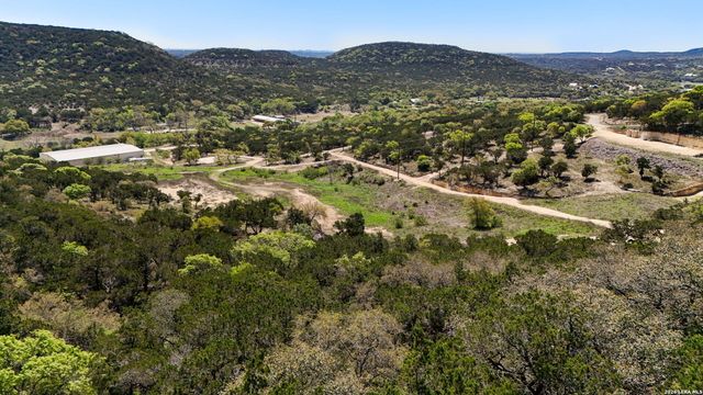 18688 Morales Ranch Rd, Helotes, TX 78023