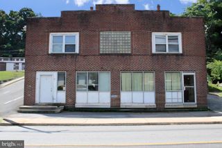 155 W MAIN ST #17, Windsor, PA 17366