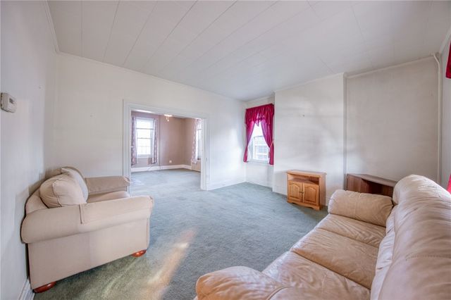 315 Cambria Ave, Avonmore, PA 15618