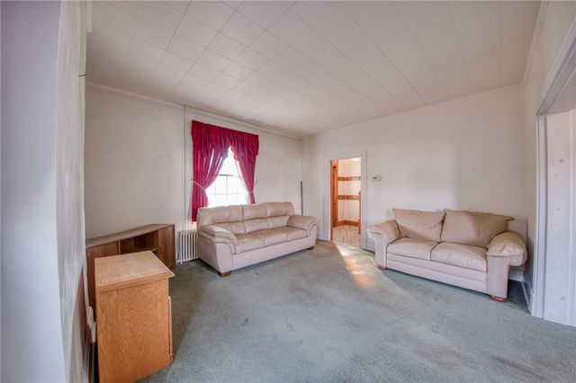 315 Cambria Ave, Avonmore, PA 15618