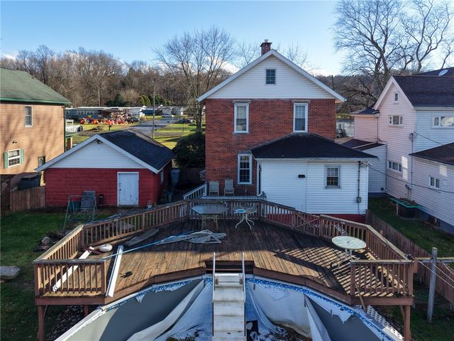 315 Cambria Ave, Avonmore, PA 15618