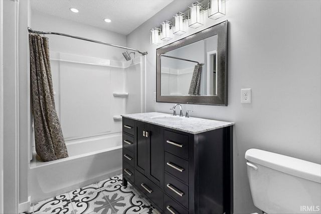 1624 C Street, Bedford, IN 47421