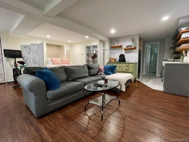 71 N Midland Avenue, Nyack, NY 10960