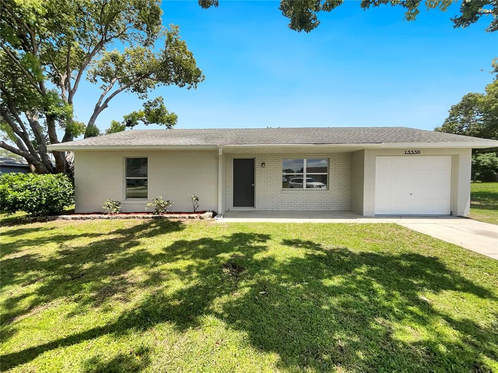 13336 GRAND TERRACE DRIVE, Grand Island, FL 32735