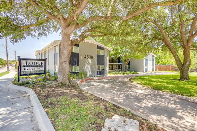 4538 Byers Avenue 2, Fort Worth, TX 76107