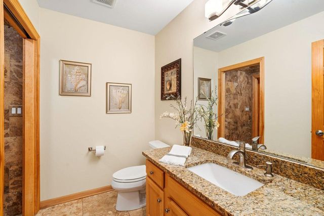 W305N2373 Maple AVENUE, Pewaukee, WI 53072