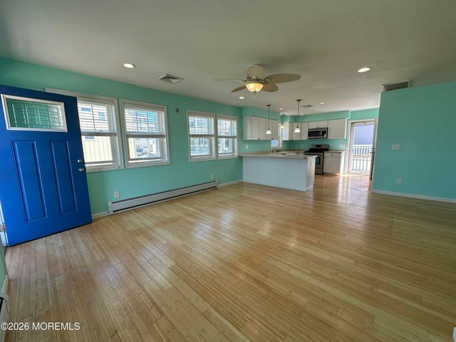 15 S Beach Drive, Seaside Heights, NJ 08751