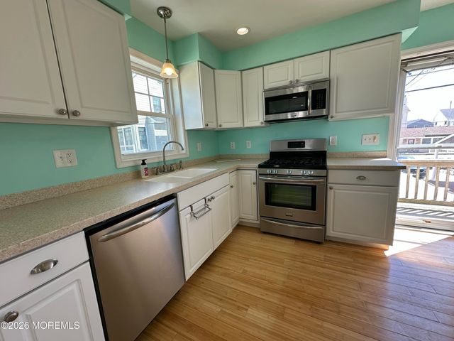 15 S Beach Drive, Seaside Heights, NJ 08751