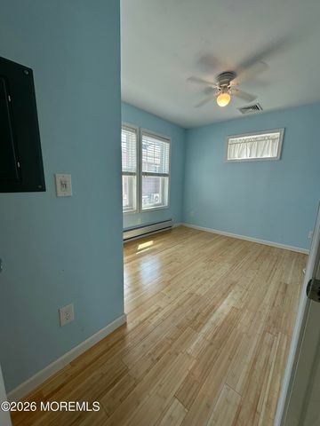 15 S Beach Drive, Seaside Heights, NJ 08751