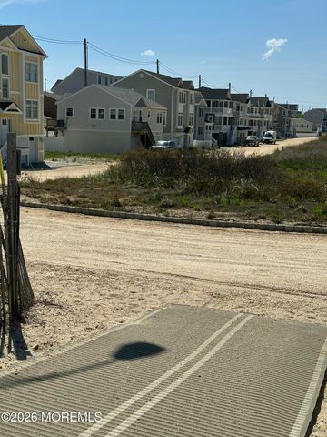 15 S Beach Drive, Seaside Heights, NJ 08751