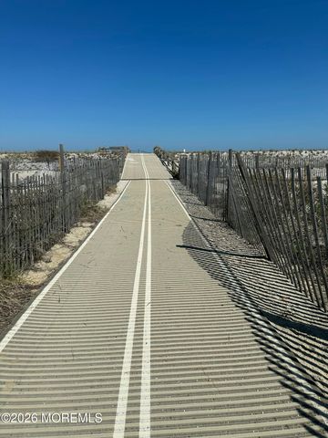 15 S Beach Drive, Seaside Heights, NJ 08751