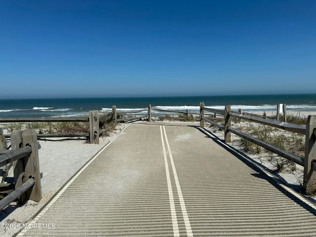 15 S Beach Drive, Seaside Heights, NJ 08751