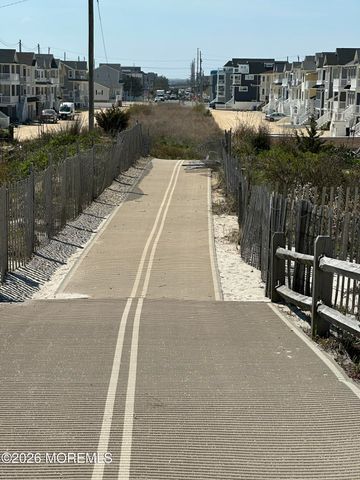 15 S Beach Drive, Seaside Heights, NJ 08751