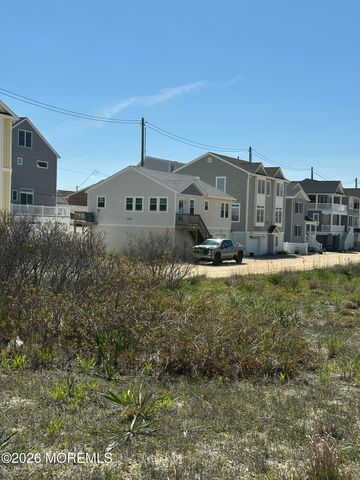 15 S Beach Drive, Seaside Heights, NJ 08751