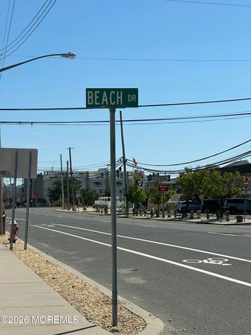 15 S Beach Drive, Seaside Heights, NJ 08751