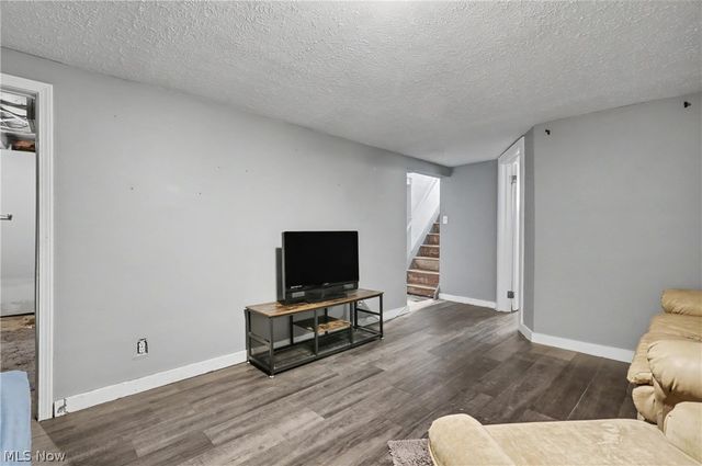 1623 Sunset Avenue, Akron, OH 44301