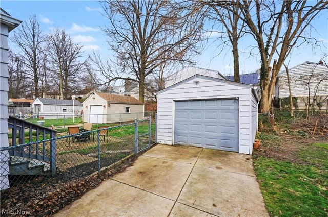 1623 Sunset Avenue, Akron, OH 44301