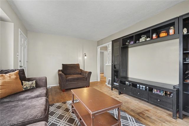 1623 Sunset Avenue, Akron, OH 44301