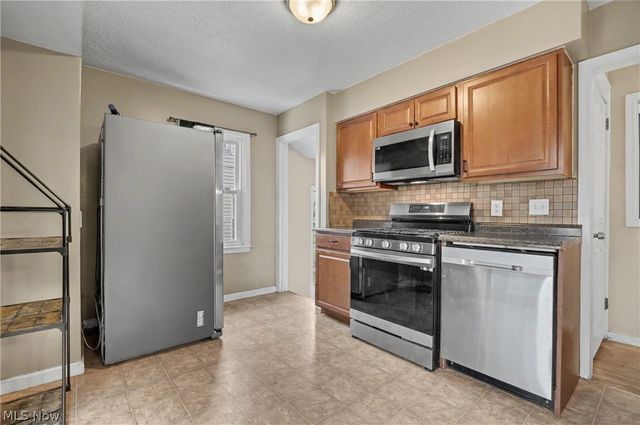 1623 Sunset Avenue, Akron, OH 44301