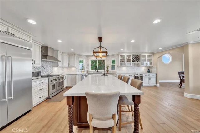 3 Mustang Road, Rancho Palos Verdes, CA 90275