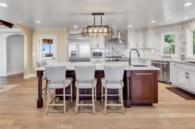 3 Mustang Road, Rancho Palos Verdes, CA 90275