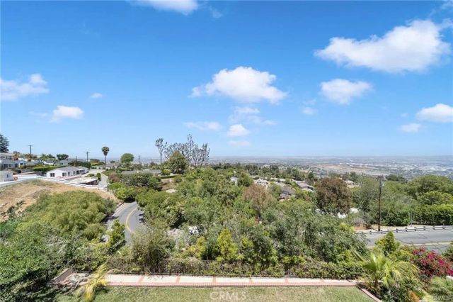 3 Mustang Road, Rancho Palos Verdes, CA 90275