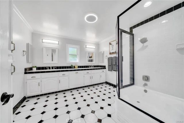 3 Mustang Road, Rancho Palos Verdes, CA 90275