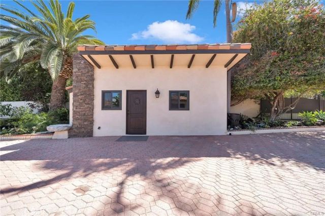 3 Mustang Road, Rancho Palos Verdes, CA 90275