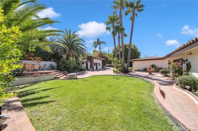 3 Mustang Road, Rancho Palos Verdes, CA 90275