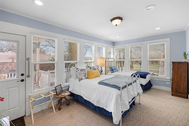 542 S Main Street, La Grange, TX 78945