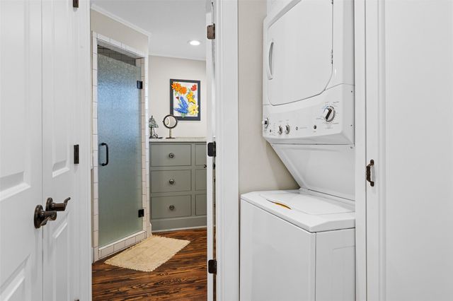 542 S Main Street, La Grange, TX 78945