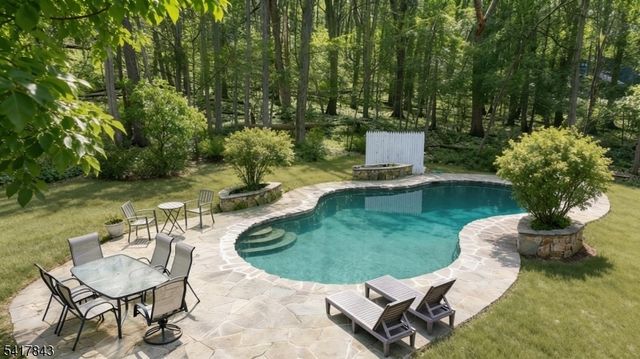 3 Dogwood Lane, Tewksbury Twp., NJ 07830