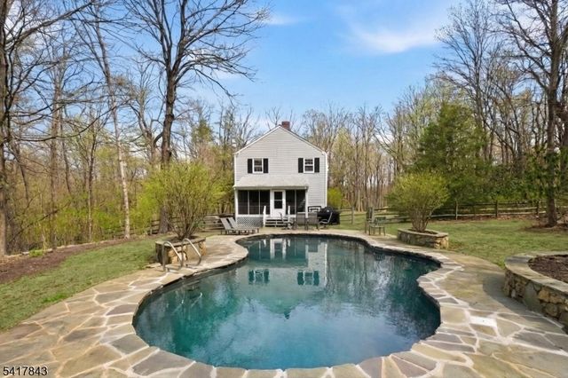3 Dogwood Lane, Tewksbury Twp., NJ 07830