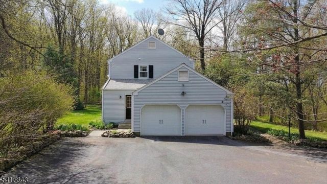 3 Dogwood Lane, Tewksbury Twp., NJ 07830