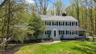 3 Dogwood Lane, Tewksbury Twp., NJ 07830