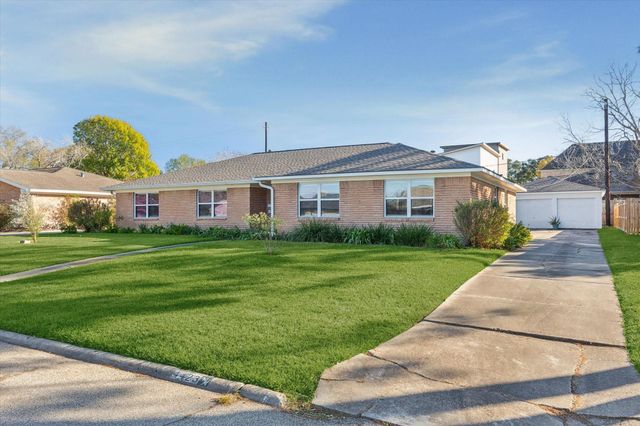 4423 Lemac Drive, Houston, TX 77096