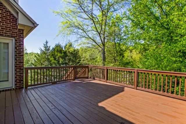 142 Ridgeview Trace, Hendersonville, TN 37075