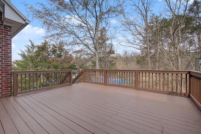 142 Ridgeview Trace, Hendersonville, TN 37075