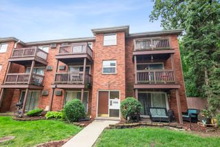 14840 Ketelaar Drive 2W, Midlothian, IL 60445